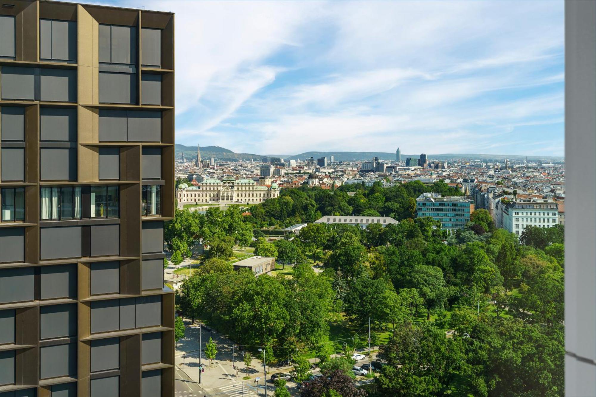 Andaz Vienna Am Belvedere, By Hyatt Szoba fotó View of the park